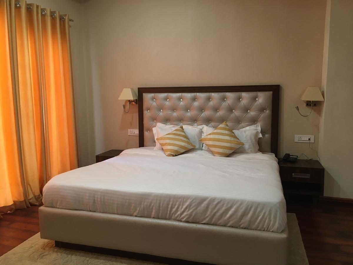 Hotel Anand Renaissance Firozpur Экстерьер фото
